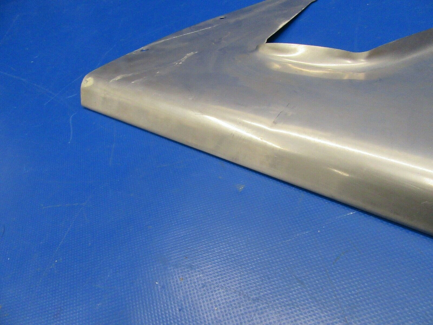 Diamond DA40-180 Panel Fuselage FWD Nose Gear (0319-366)