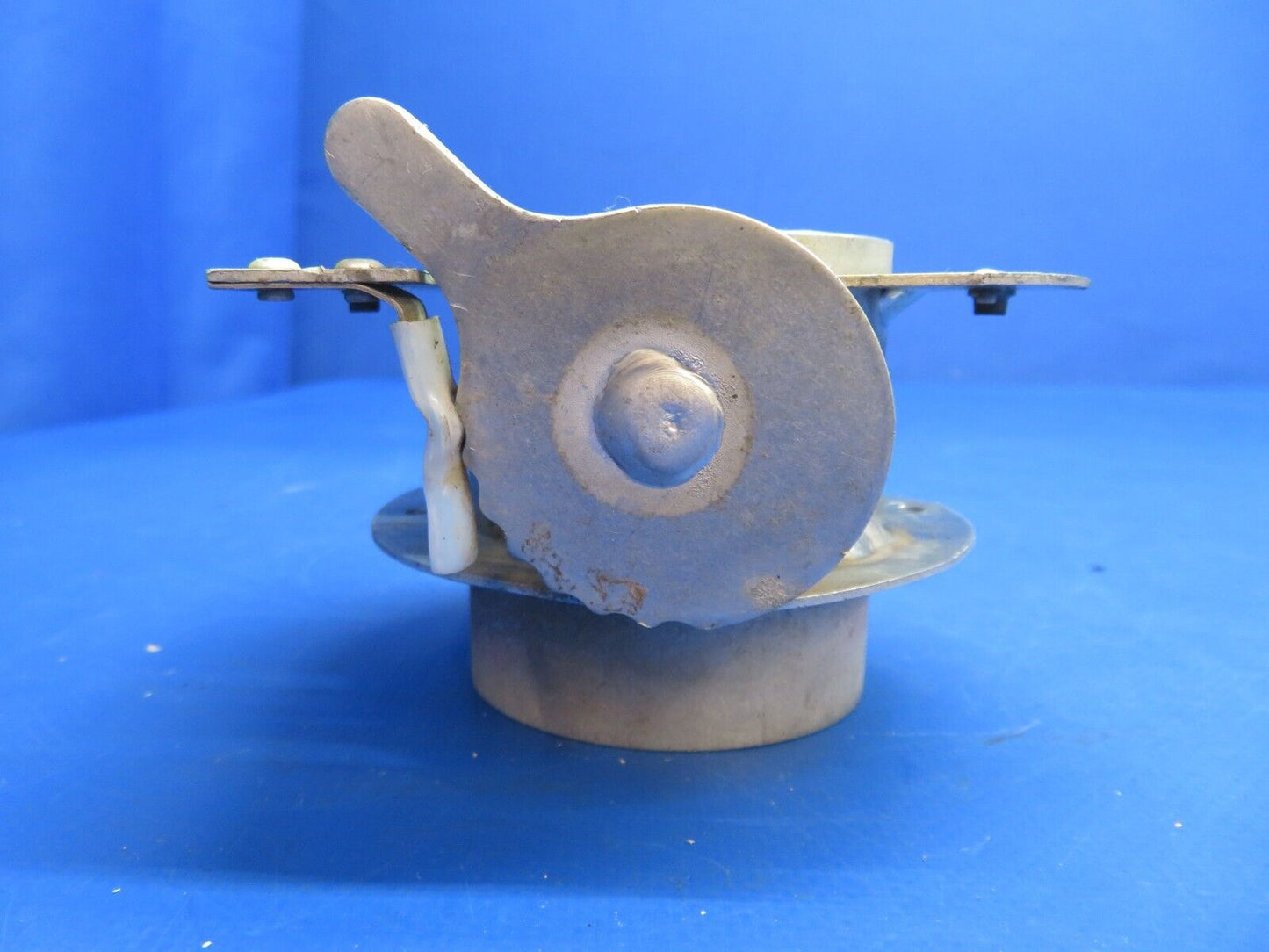 Piper PA-28-180 Cherokee Vent Assy FWD LH & RH P/N 68416-00 (0323-704)