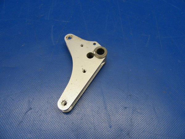 Diamond DA40-180 Flap Bellcrank P/N DA4-2757-30-50 (0319-172)