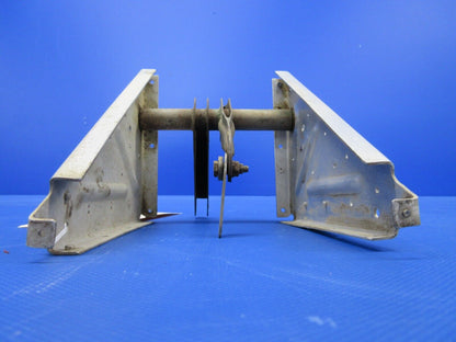 Cessna 150 Flap Bellcrank Assembly Right Hand P/N 0523535-8 (0224-1361)