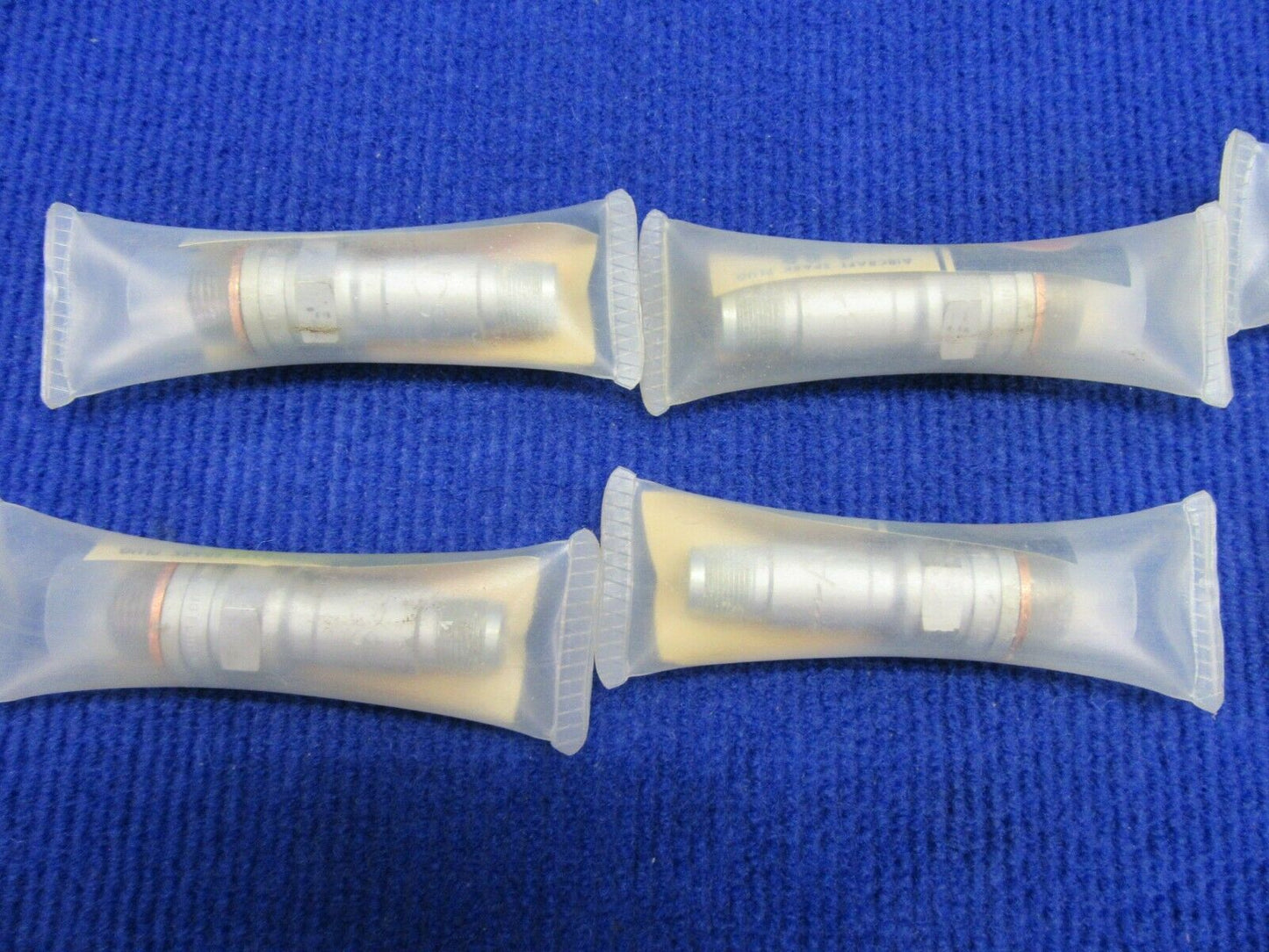 American Champion Spark Plug P/N S88, 5612709 LOT OF 6 NOS  (1221-303)
