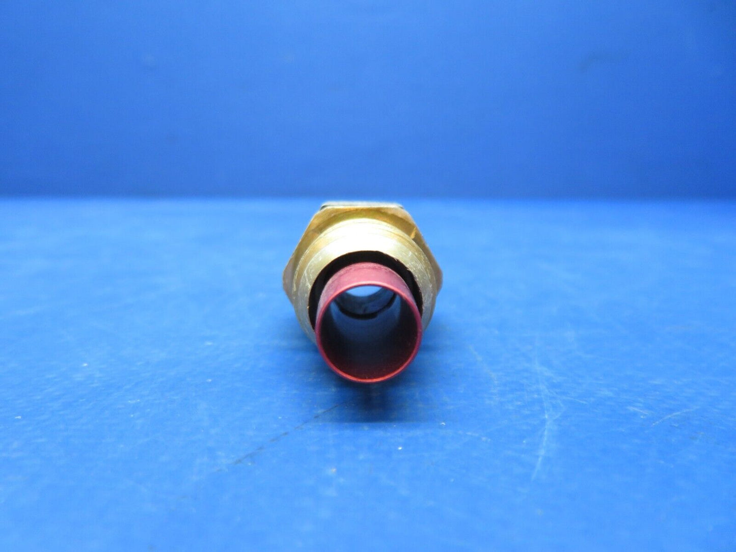 Eaton Nipple Assy P/N 526-8 NOS (0923-732)