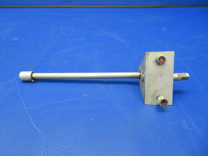 1956 Cessna 182 Fuel Selector Valve Shaft P/N 0716635-1 (0721-797)