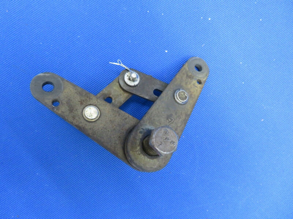 Cessna 210L LH & RH Uplock Actuator Arm Assy PN 1241077-1 (0820-423)