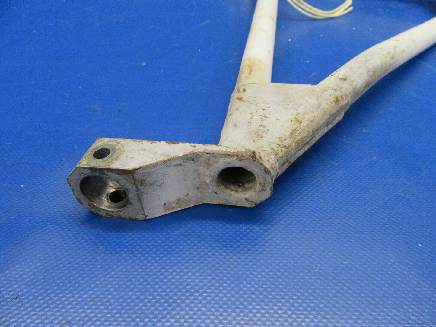 Beech B-24R Sierra Brace Main Gear Retract RH P/N 169-810027-2 (0219-181)
