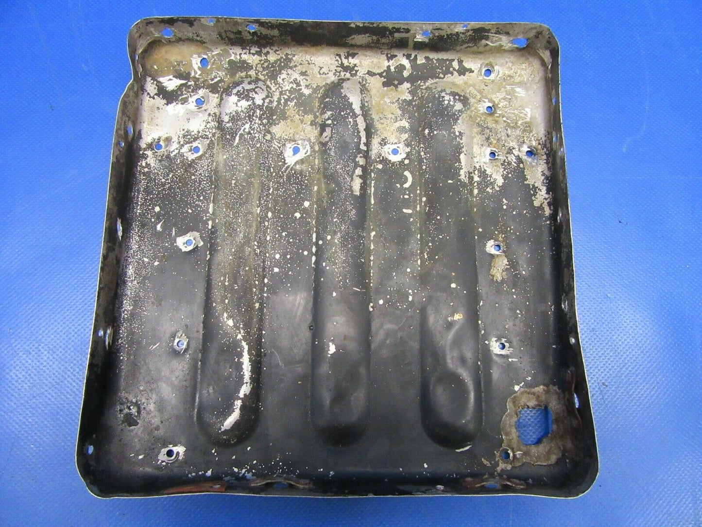 Cessna P210N / 210 Battery Box Lid & Cover w/ Plug & Relay 1250952-7 (1019-116)