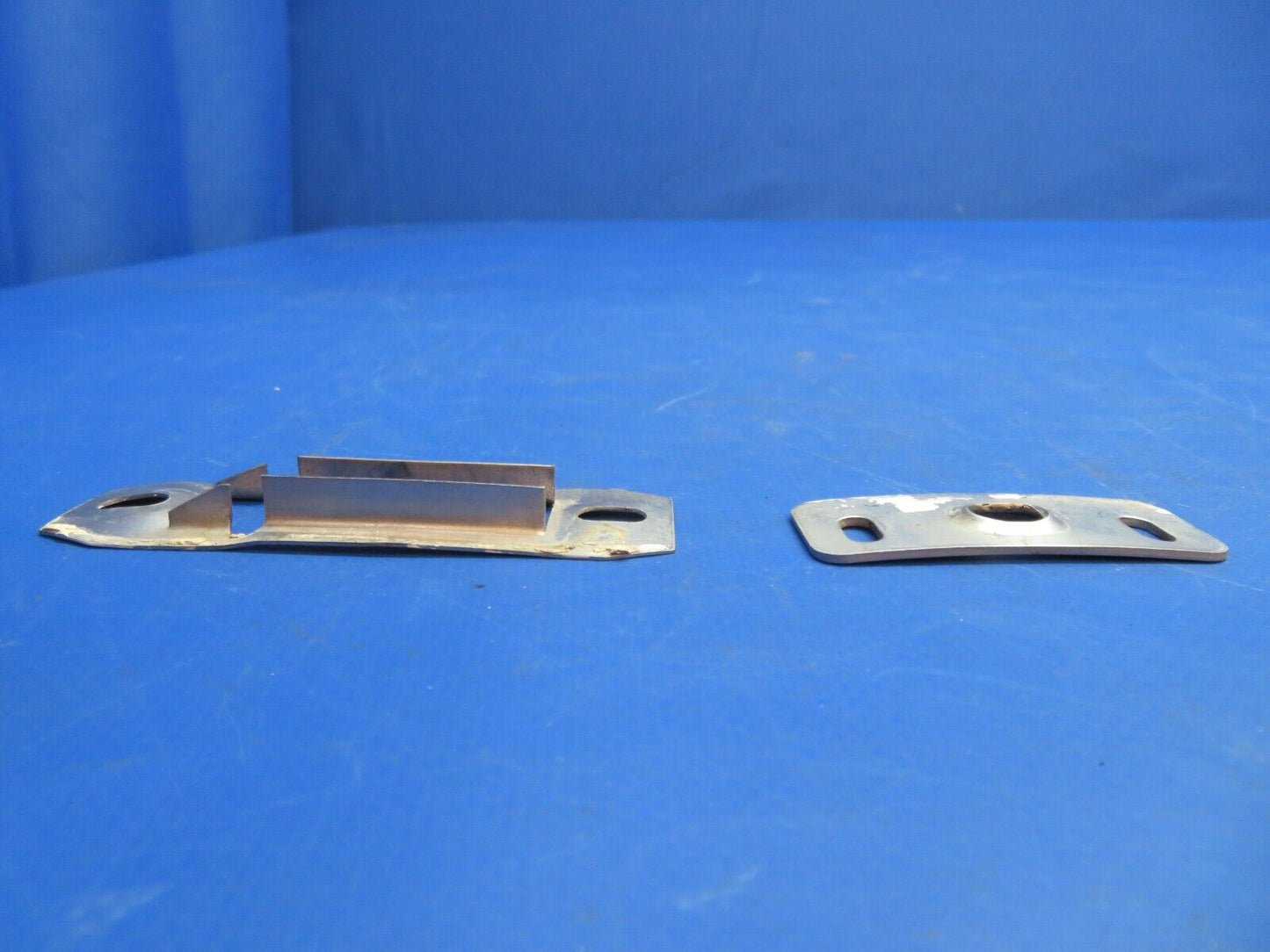 Piper PA-34 AFT Cabin Door Latch Plate & Strike Plate P/N 68353-00 (0323-556)