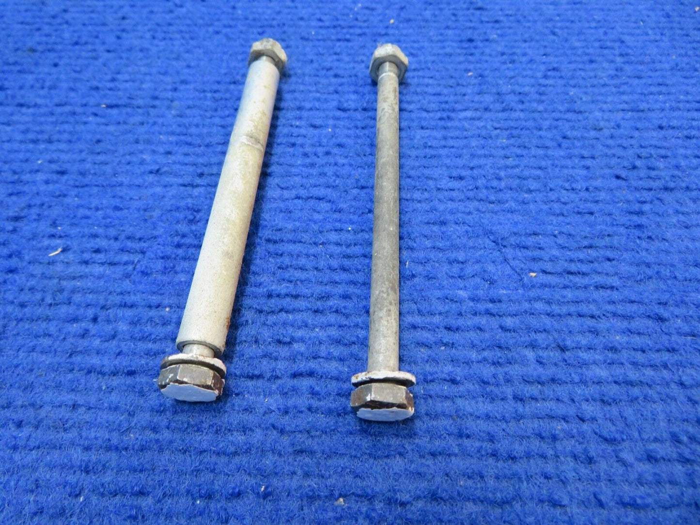 Cessna 182 / 182D Bellcrank Assy RH Aileron P/N 0523223-1 (0722-447)