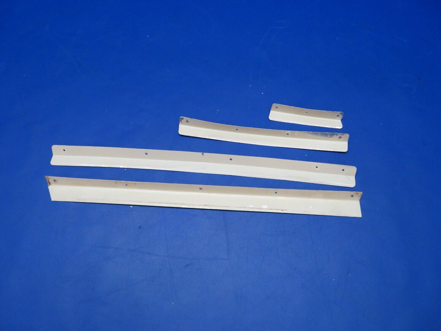 Piper PA-28R-201T Window Retainer Set (1122-475)