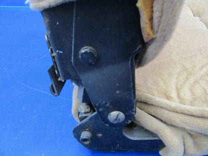 Piper PA-32 Cherokee Six Center Seat Beige Upholstery (0418-203)