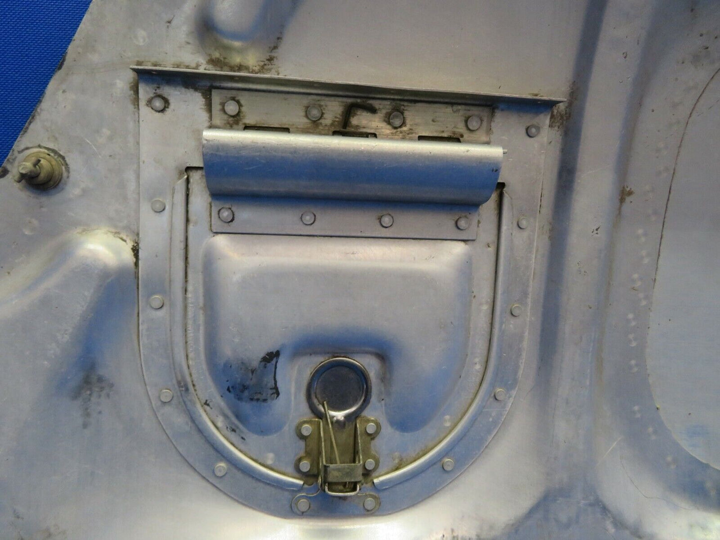 Cessna 337 RH Rear Cowl / Door Assy P/N 1552128-2 (0820-391)