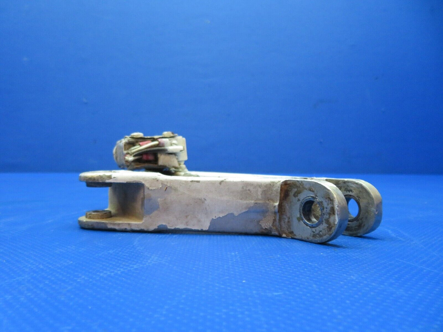 Piper PA-24-180 Link Assy MG Side Brace Upper RH P/N 20767-00 (1223-328)