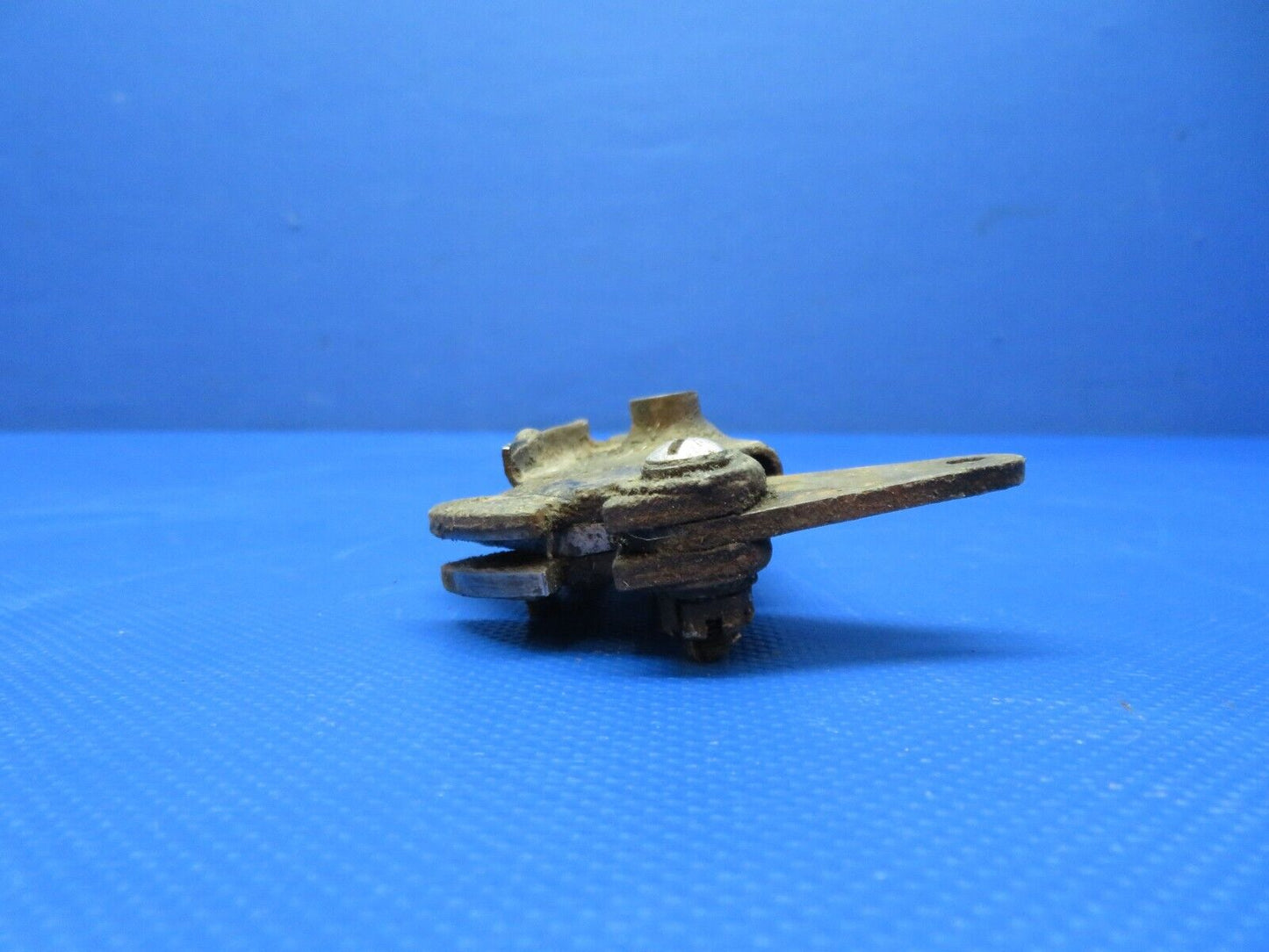 Piper PA-24-180 Flap Bellcrank Assy P/N 21717-00 (1223-276)