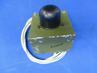 King KMT 112 Magnetic Azimuth Transmitter 28V w / Bracket 071-1052-00 (0920-71)