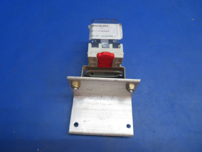 Piper Aerostar 602P Relay Assy P/N KHS-17D11, 1A487 LOT OF 7 (0123-985)