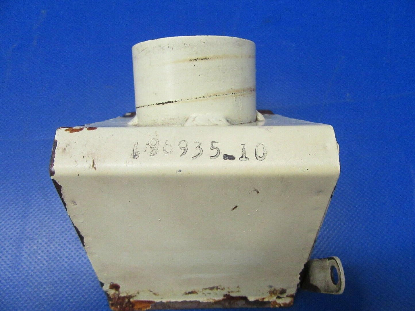 Bellanca 17-30A Fresh Air Valve Upper Firewall RH P/N 196935-10 (0819-216)