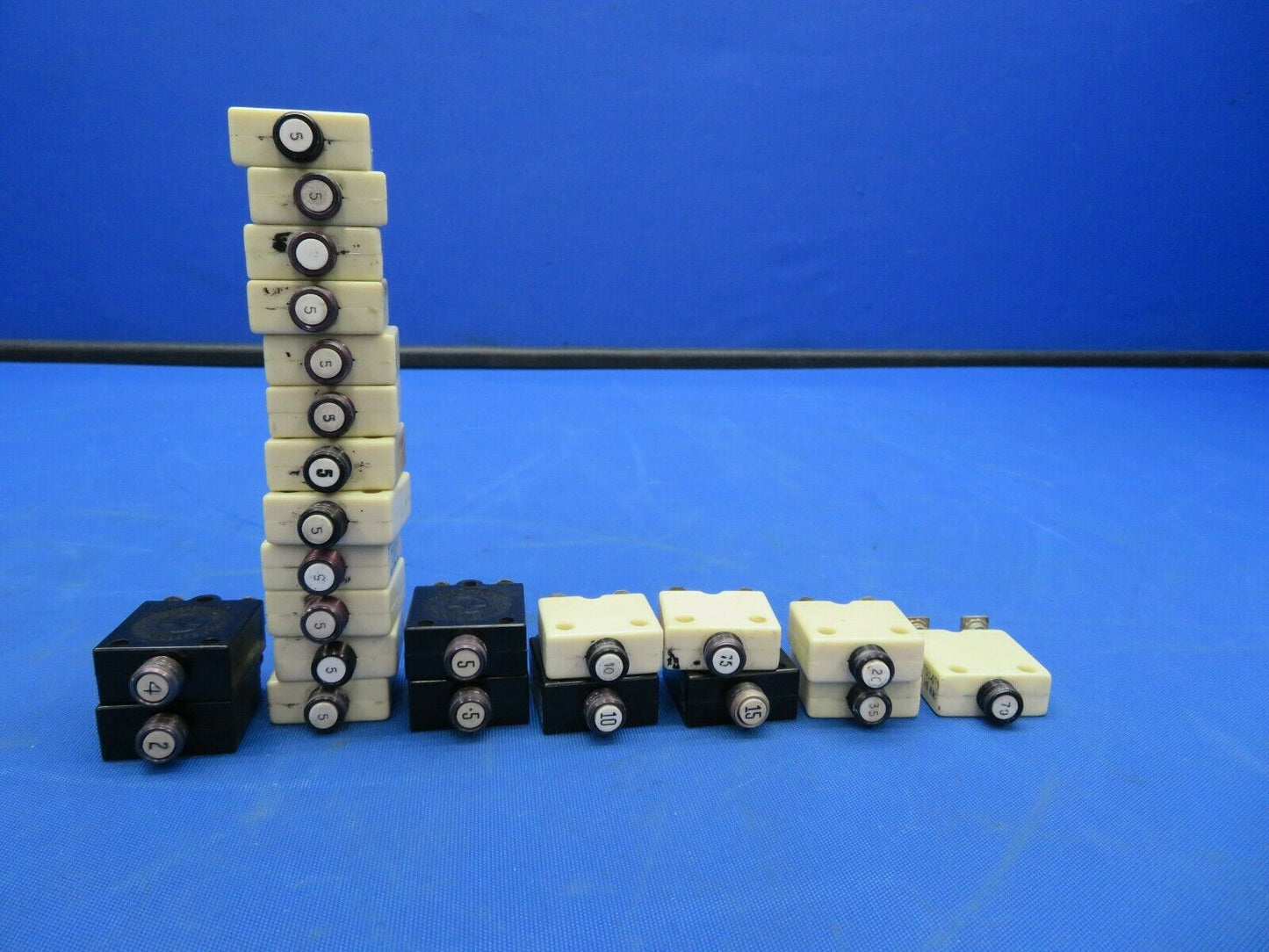 Rockwell Commander Assorted Circuit Breakers LOT OF 23 (1120-06)