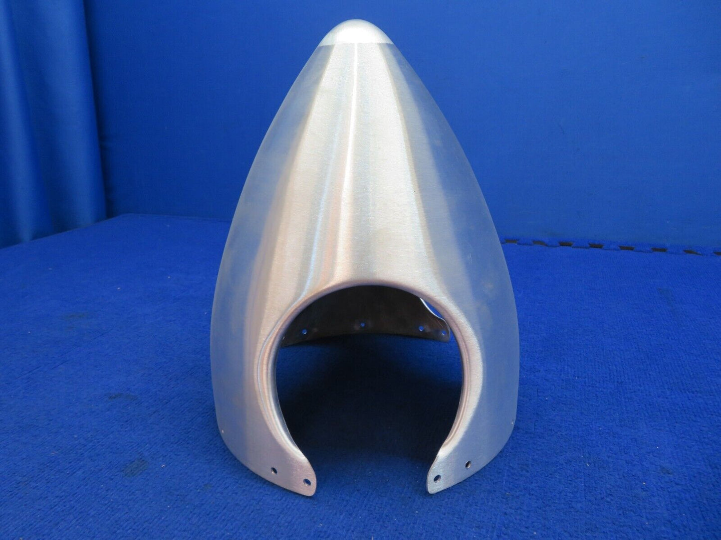Hartzell Spinner 3 Blade Propeller P/N C-1904 NOS (0622-886)