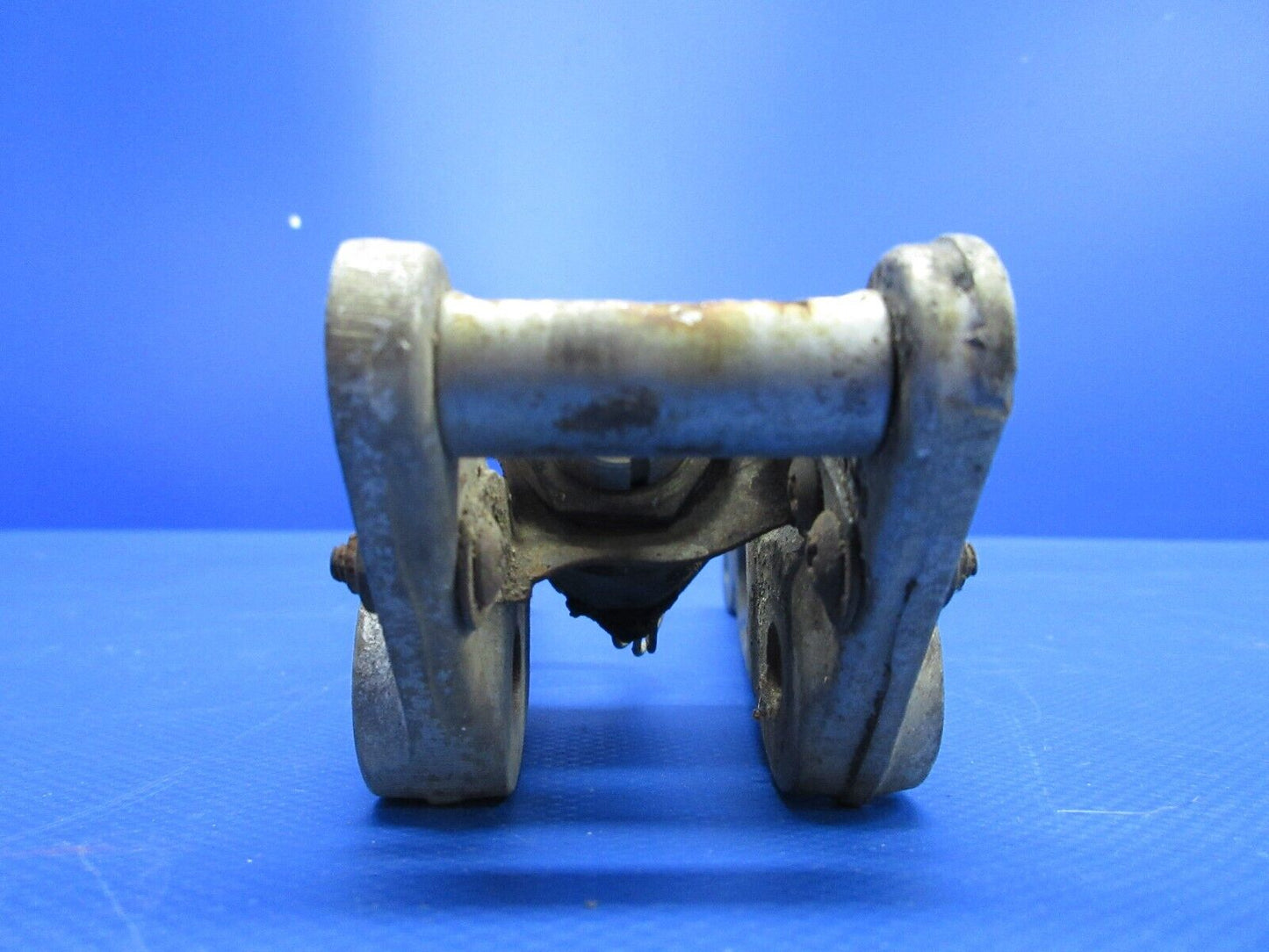 Piper PA23 Aztec LWR Nose Gear Drag Link Assy P/N 16195-1 (0224-1302)