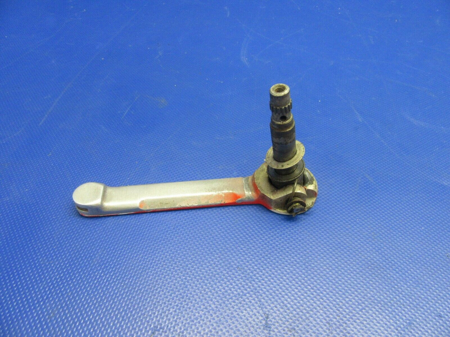 Cessna 210 / P210N Cabin Door Handle & Spindle 2117128-1, 0811893-7 (0521-313)