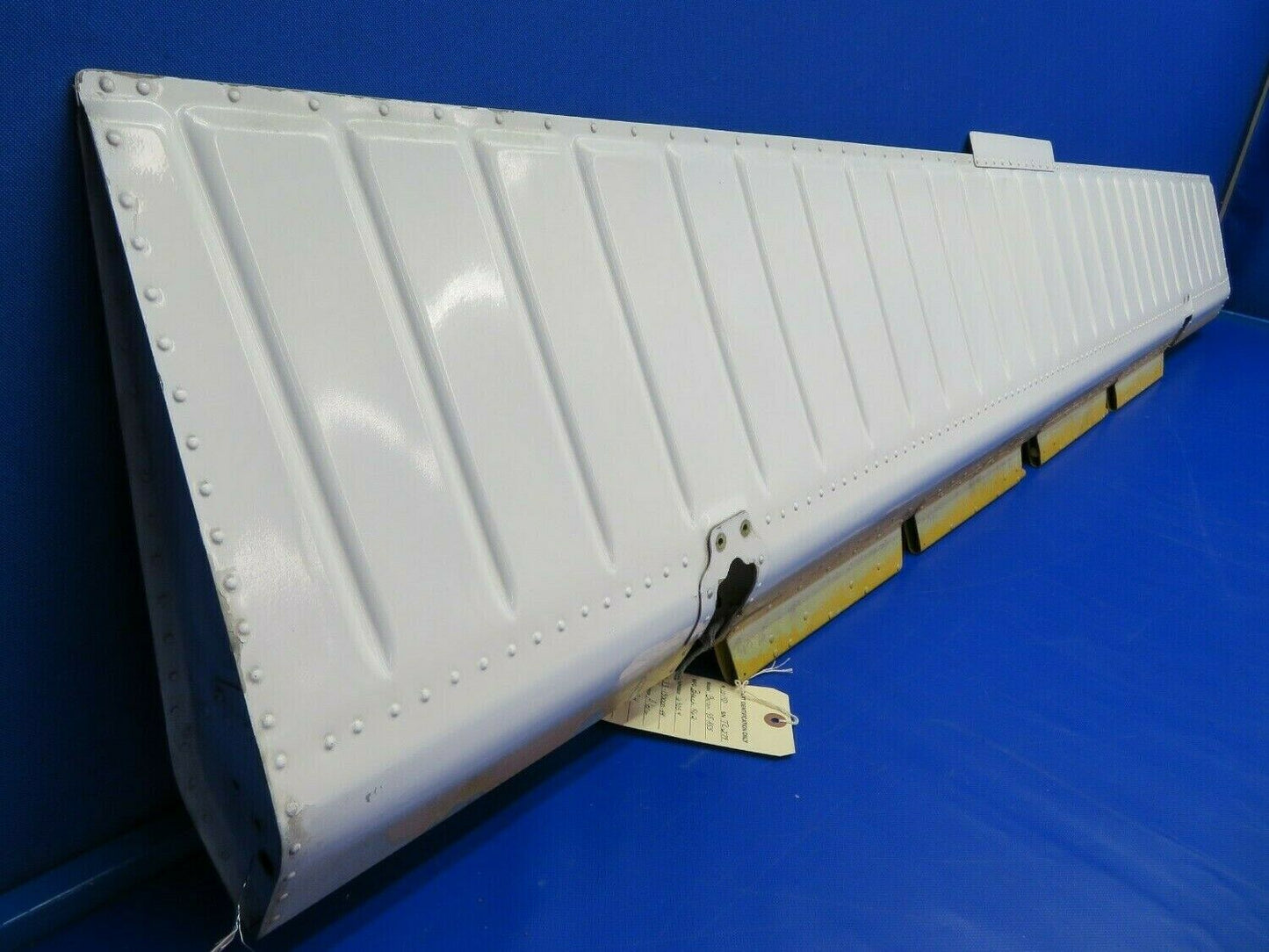 Beech Baron 95-A55 Aileron Aluminum RH 33-130000-44 (0520-05)