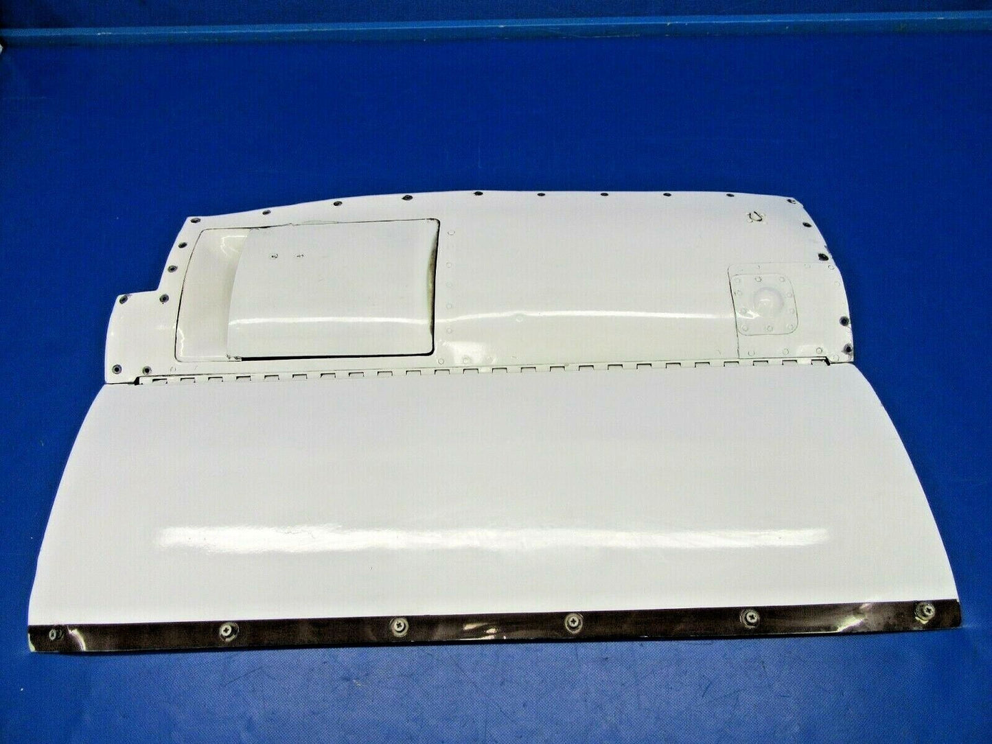 Cessna 310 / T310Q Cowl Panel Assy RH INBD P/N 0851164-200 (0619-359)