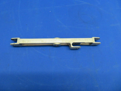 Cessna 182P Bellcrank Assembly Nose Gear Steering P/N 0743602-1 (0820-107)