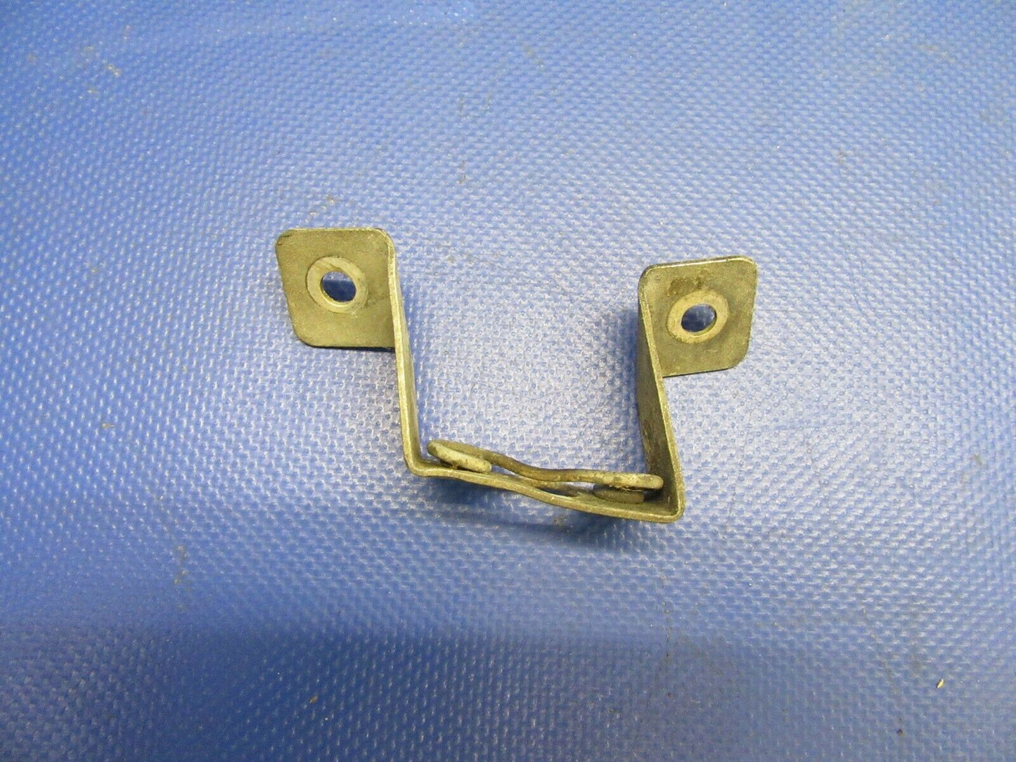Beech Bonanza E-35 Cowling Fastener Bracket FWD P/N 35-910244 (0821-517)