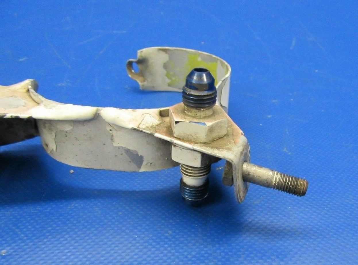 Beech Clamp Main Landing Gear P/N 35-815004-1 (0119-269)