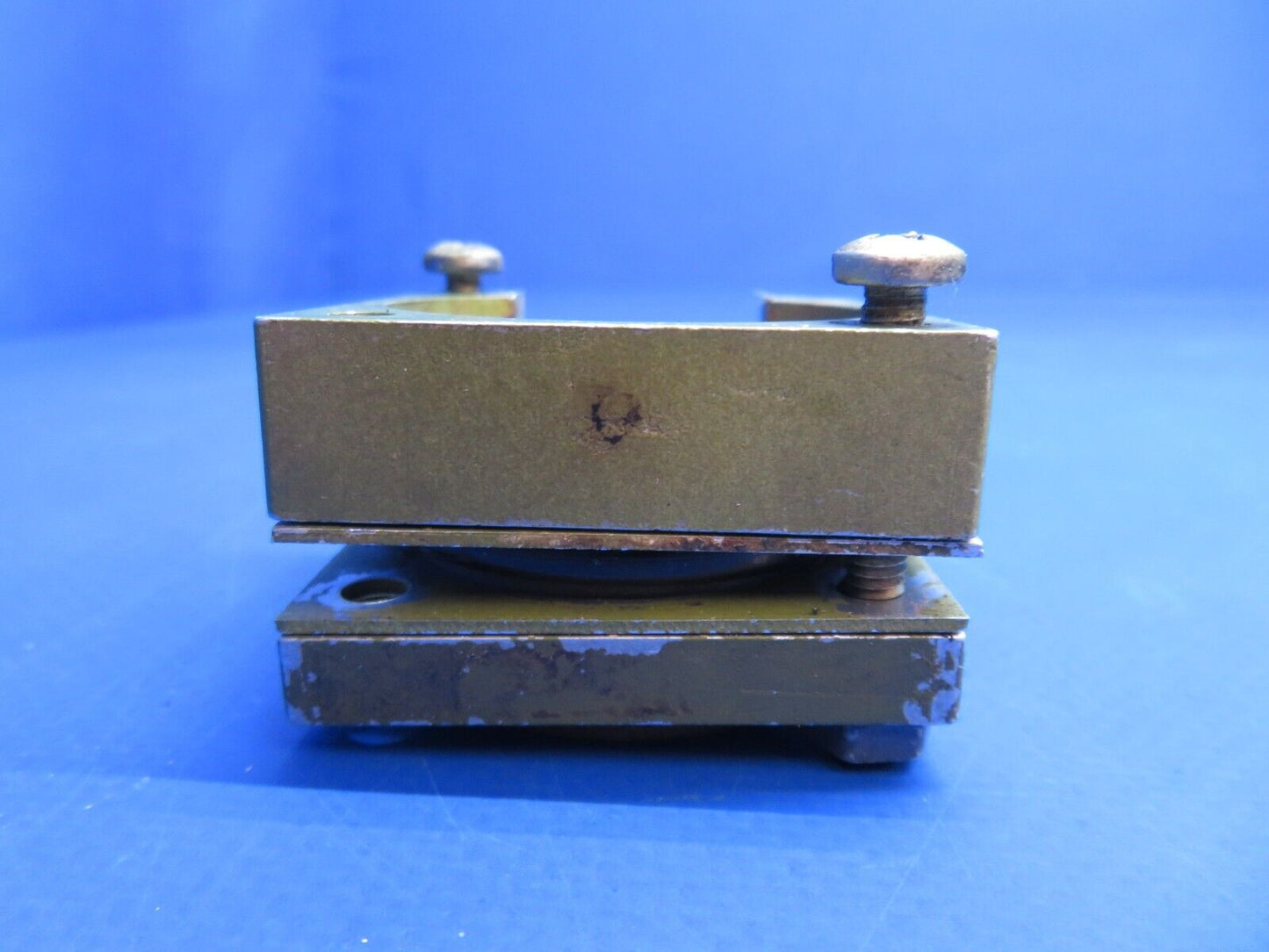 Piper PA-34-200T Seneca II Control Wheel Plate w/Bushing P/N 68272-04 (0223-884)