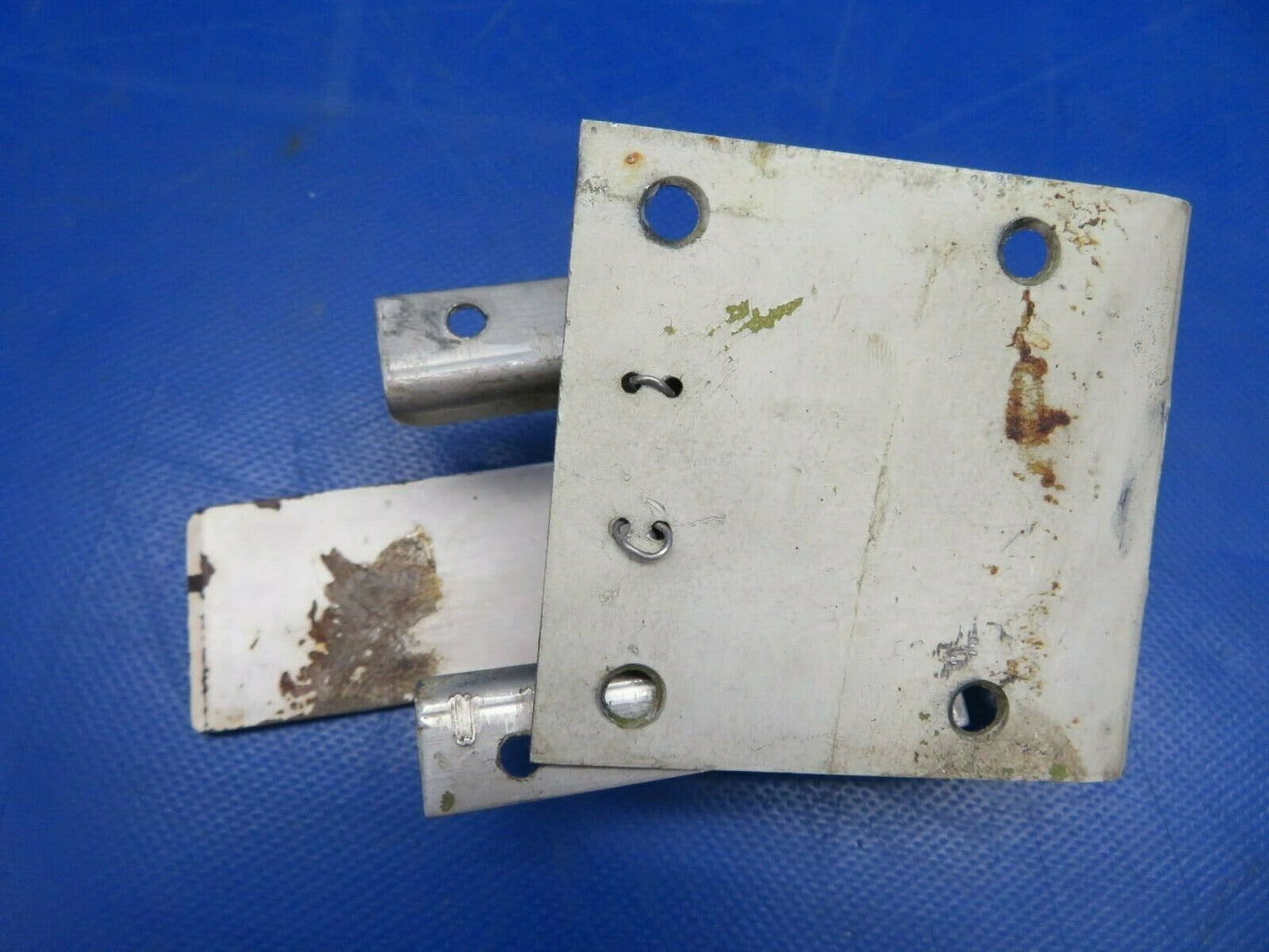 Piper PA-32RT-300 Lance II Door Latch FWD Cabin Door P/N 79515-07 (0620-329)
