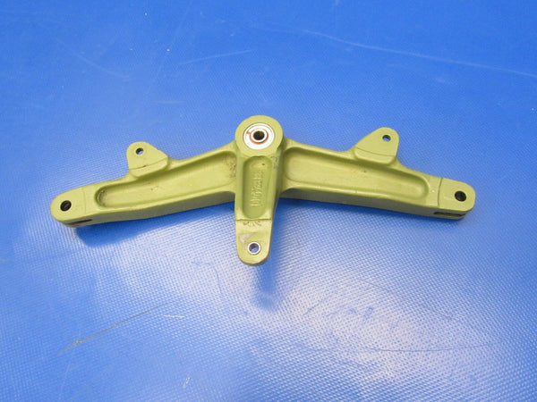 Beech D55 Baron Bellcrank Assy Rudder Control P/N 96-524010 (0717-93)