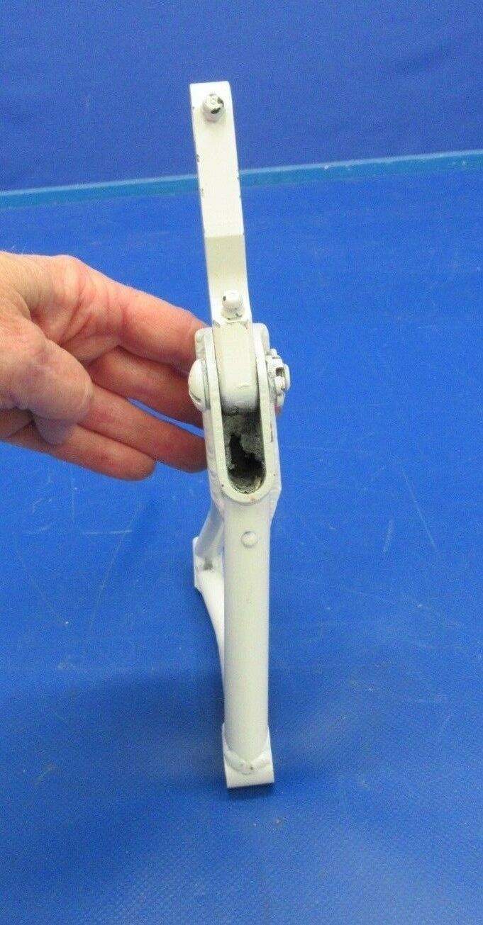 Mooney M20C Truss & Retraction Link Main Gear LH 5256-1, 5026-7 (1018-239)