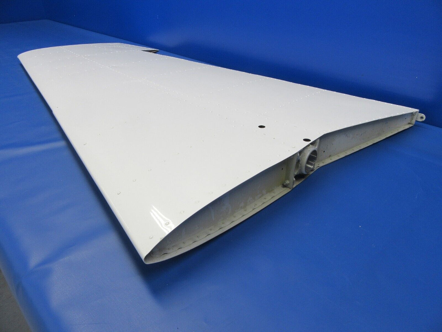 Piper PA-23-250 Aztec RH Stabilator P/N 16800-01 / 16800-001 (0324-07)