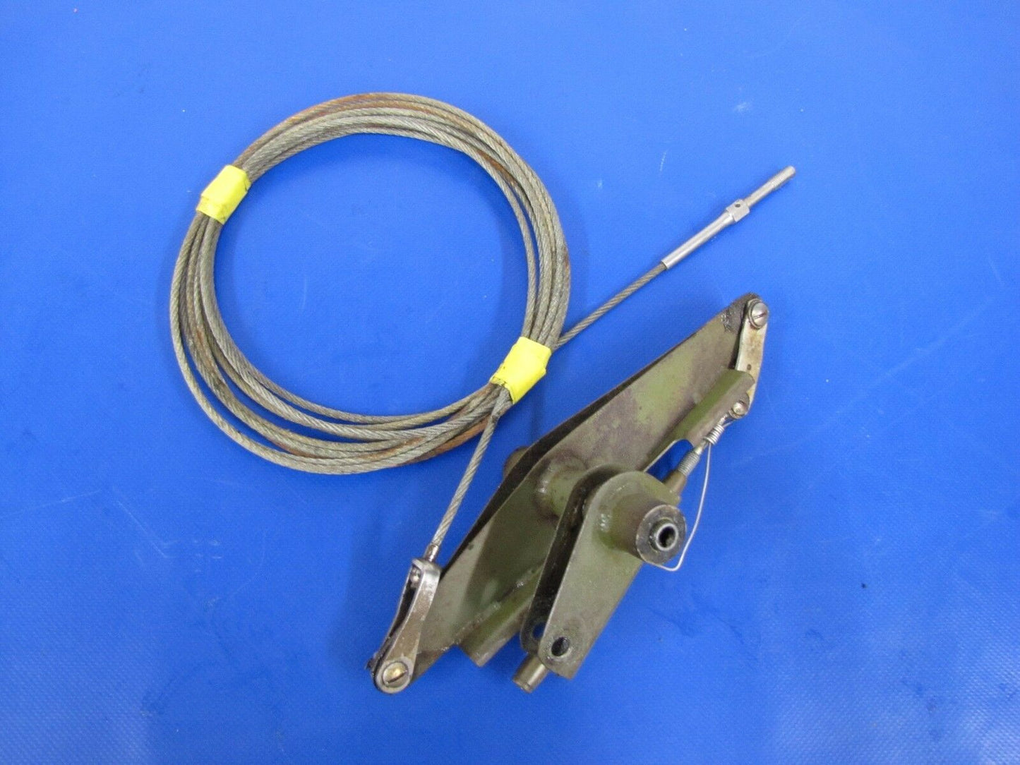 Cessna Cardinal 177B Bellcrank Assy LH Aileron P/N 1221087-1 (0317-85)