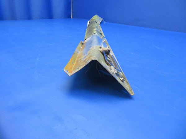 Piper PA-34-200T Seneca II LH Cabin Heat Duct Assy P/N 37161-00 (0223-938)