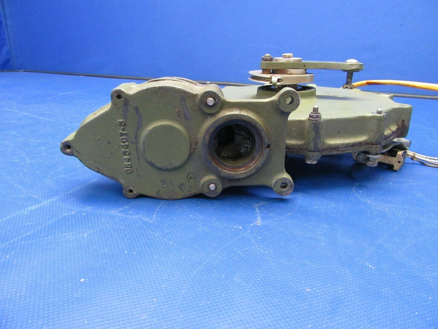 Cessna 310 Landing Gear Actuator / Gear Box P/N 0894000-11 (1021-430)