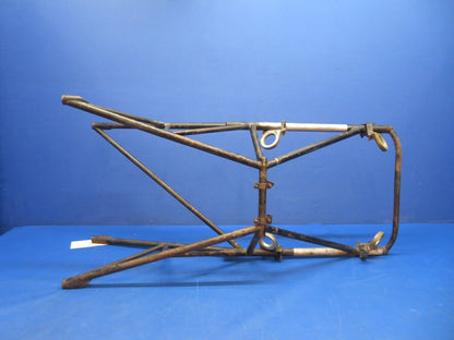 Piper PA-34-200T Seneca Engine Mount Assy Continental P/N 37105-00 (0123-989)