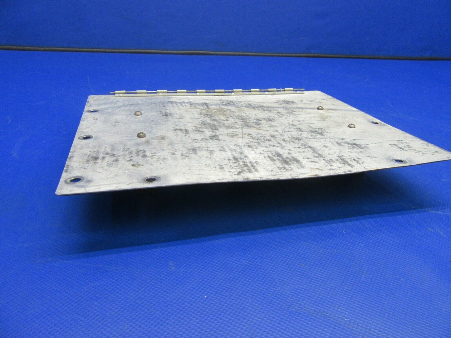 Beech 58 Baron Battery Box Lid P/N 96-364068-601 (0521-475)