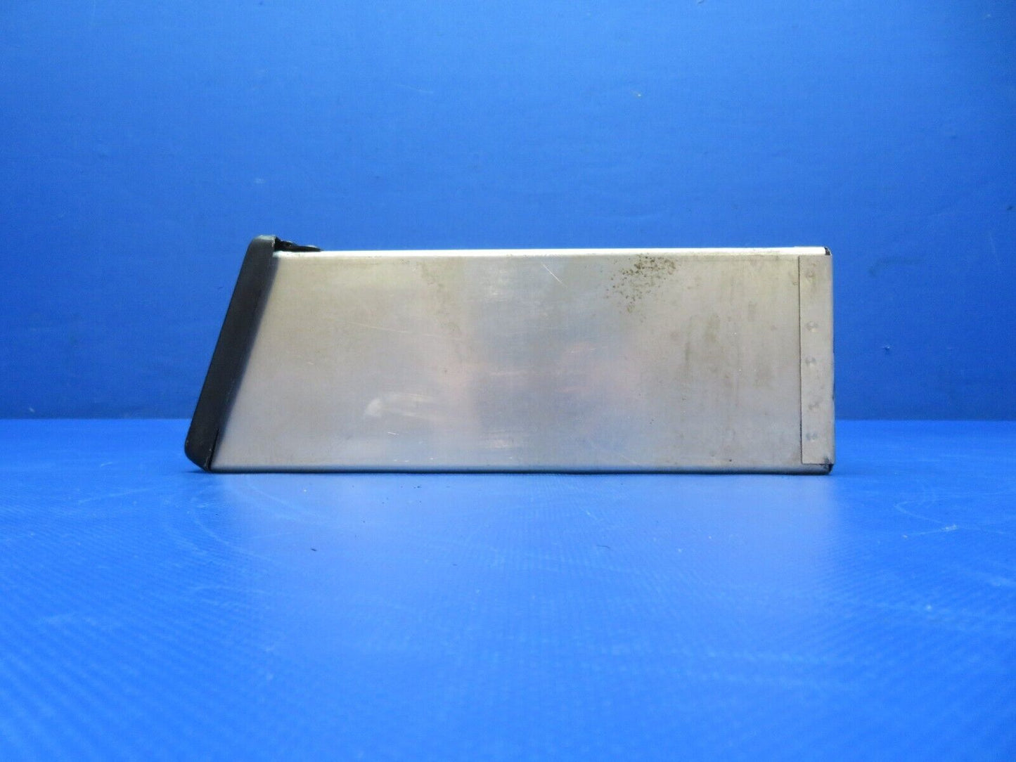 Cessna 401 / 401A Glove Box Assy w/ Door P/N 5017103-2 (1223-376)