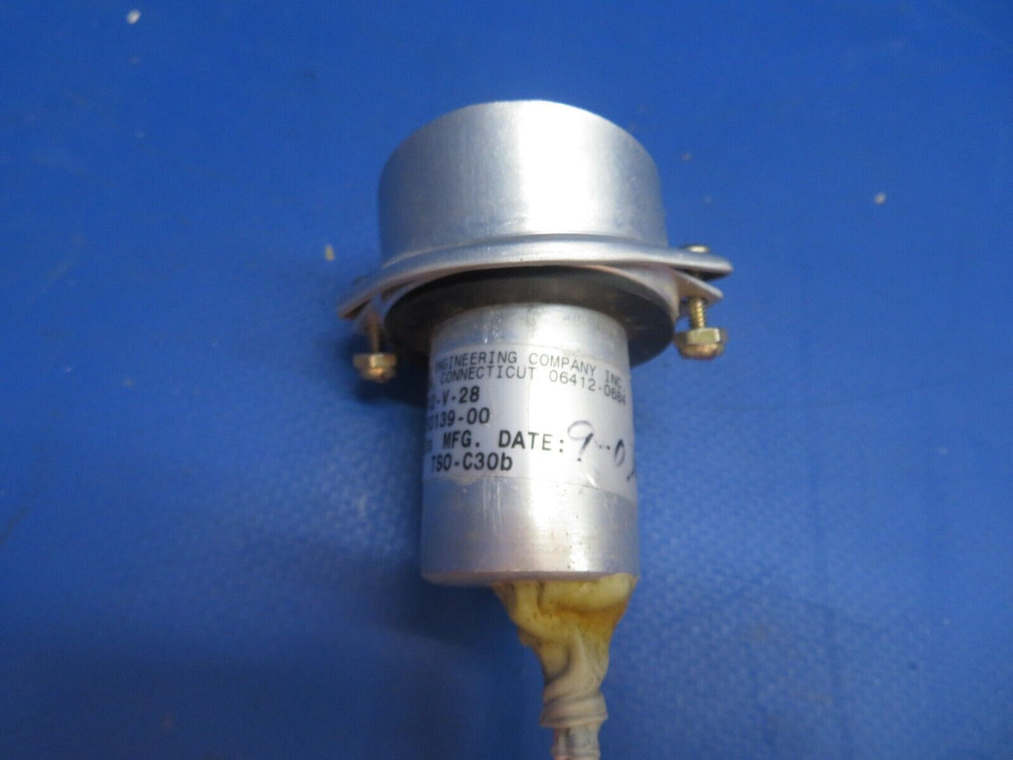 Beech Baron 58P Whelen Tail Strobe Assy - No Lens P/N 01-0750139-00 (0223-562)