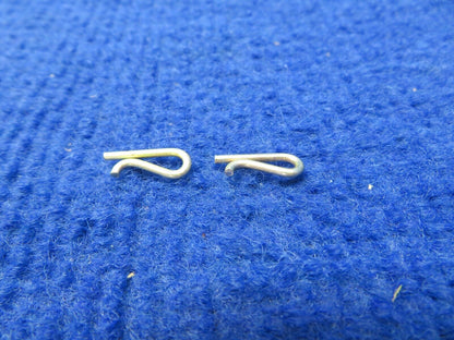 Cessna Clip P/N 0851036-1 LOT OF 2 NOS (0622-332)