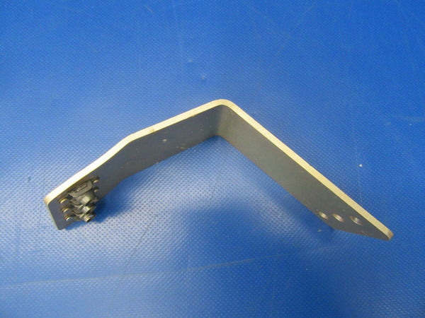 Diamond DA40-180 Seat Bracket Rear LH DA4-2521-64-00 (0319-96)