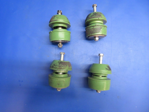 Piper PA-28R-201T Engine Shock Mount P/N 94006-01, 470-908 LOT OF 4 (1122-713)