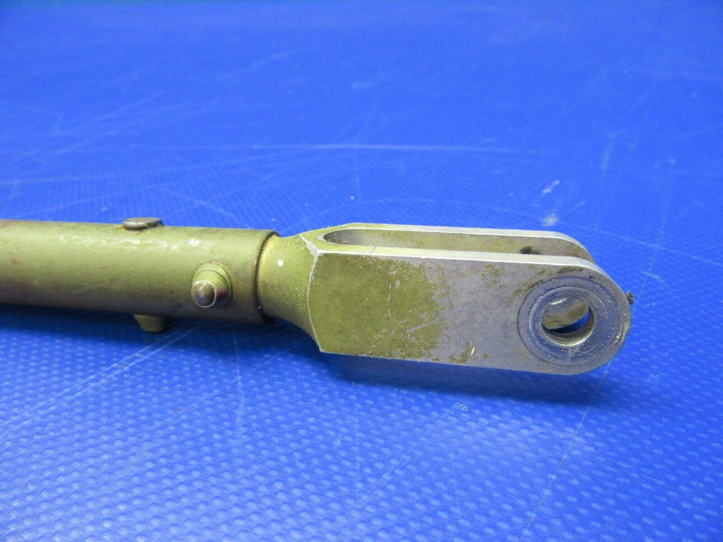 Cessna 310R Elevator Tube Assembly P/N 0814000-485 (0520-213)