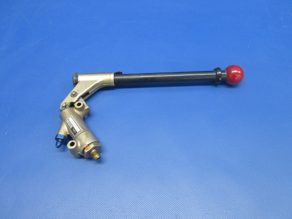 Cessna 210 Emergency Hand Pump Assy P/N 1280114-1 (0124-1334)