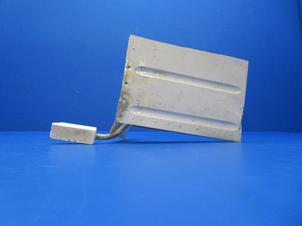 Piper PA-28-140 Aileron LH Balance Weight Doubler, Angle P/N 66766-00 (0723-347)