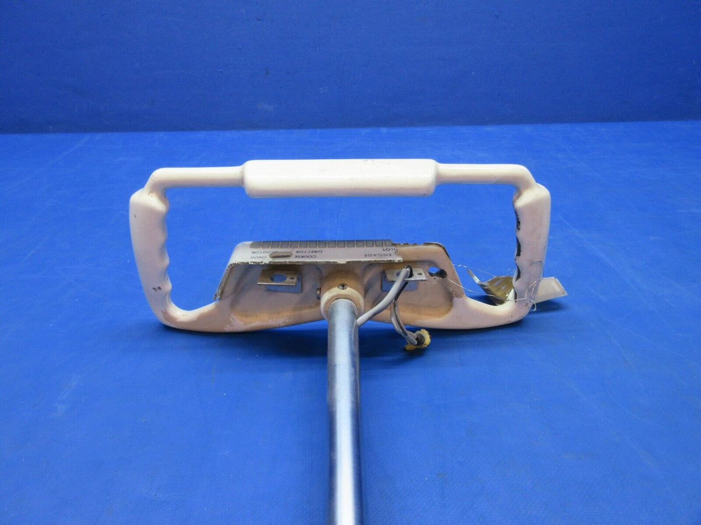 Early Cessna 310 / 310B Control Wheel / Yoke And Tube Assy 0861300-49 (1123-886)