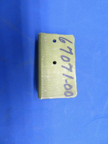Piper Main Gear Cylinder Bracket P/N 67071-00 (1120-138)
