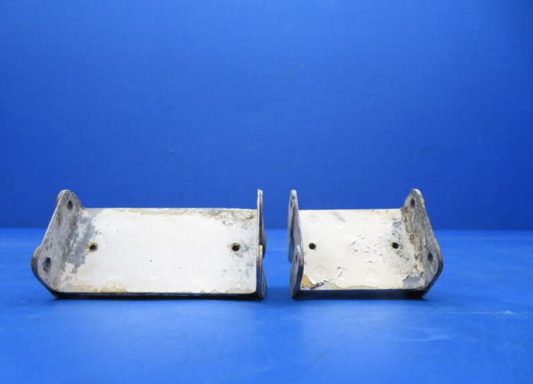 Beech C-35 Bonanza OTBD & INBD Aileron Hinge Brackets P/N 135025-32 (1023-240)